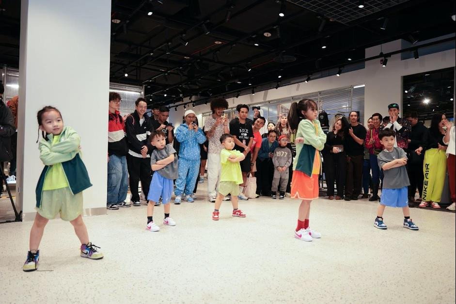 Khu vực dành riêng cho trẻ em tại cửa hàng Nike Hồ Tây, khơi gợi đam mê thể thao