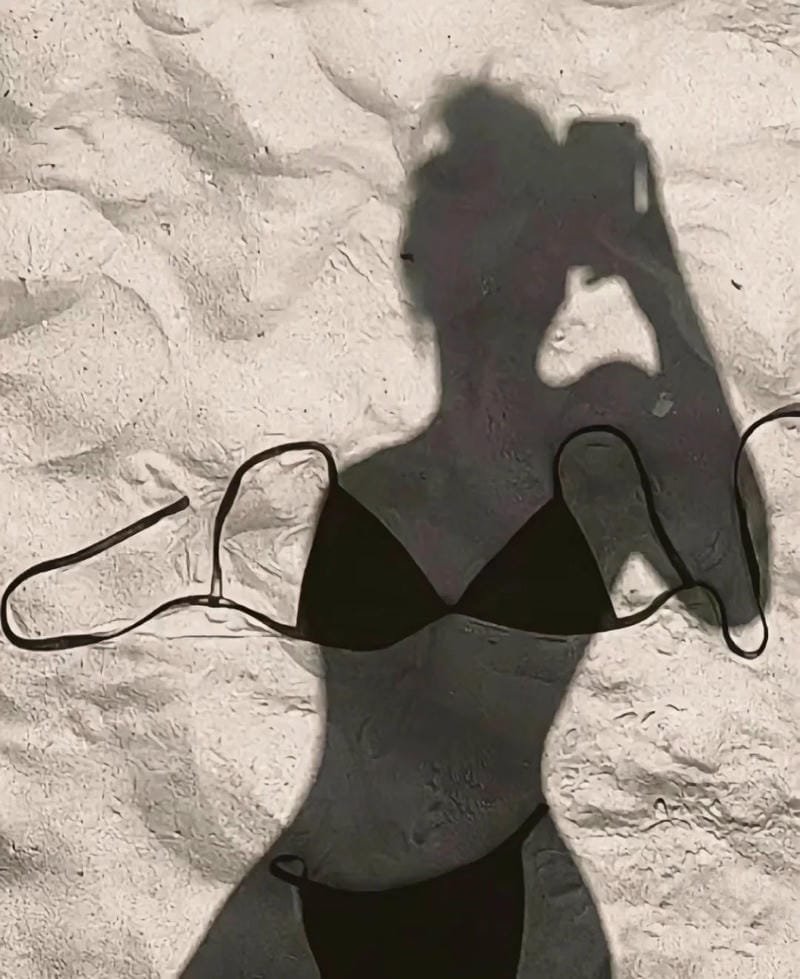 khung cảnh nghỉ dưỡng với gái xinh Trung Quốc