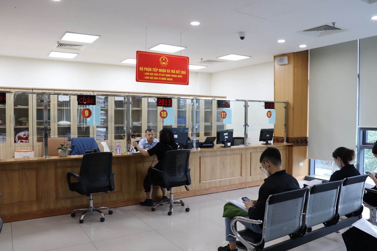 Kiểm tra các chi tiết trên xe ô tô