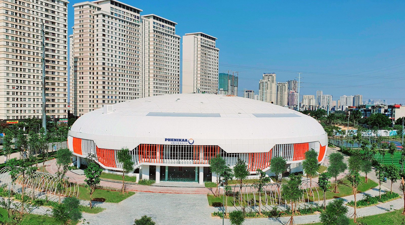 Logo Phenikaa Group và định hướng phát triển công nghệ xe tự hành