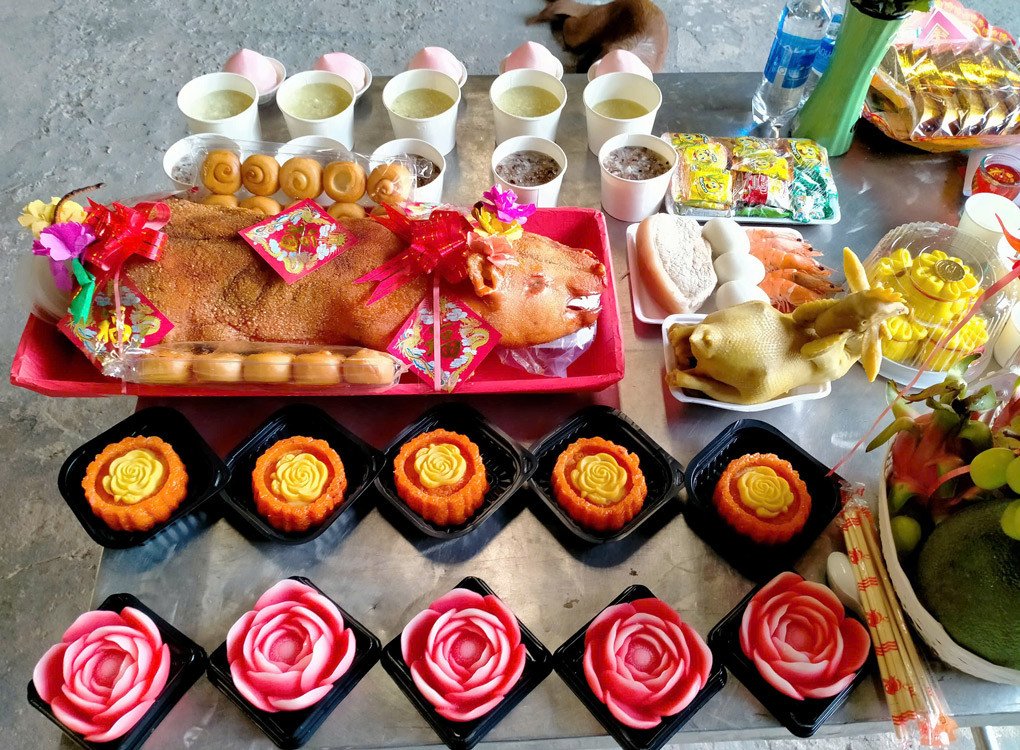 Mâm cúng động thổ xây nhà đơn giản với các lễ vật đầy đủ