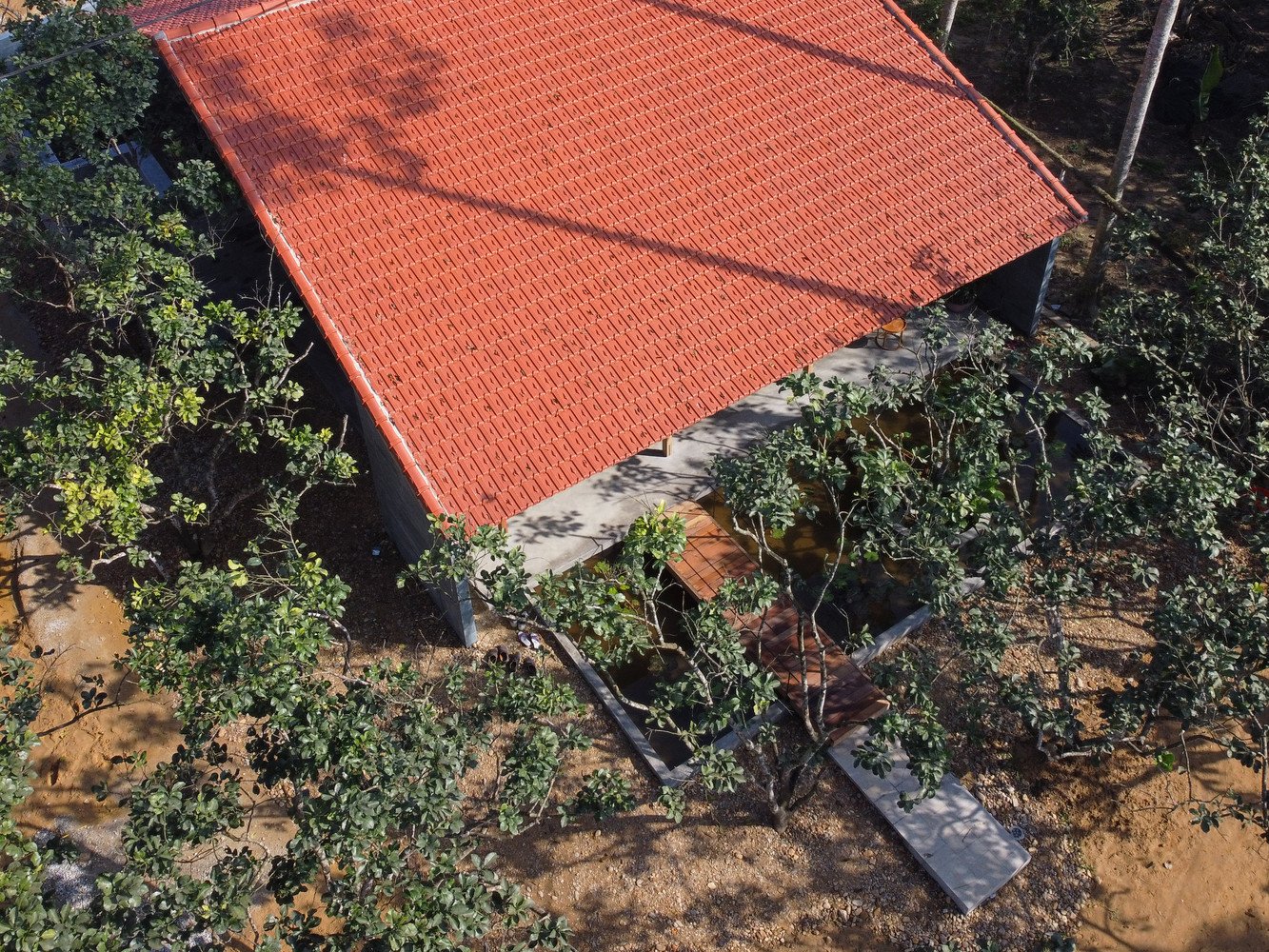 Mặt tiền ngôi nhà 115m2 được thiết kế bởi Silaa