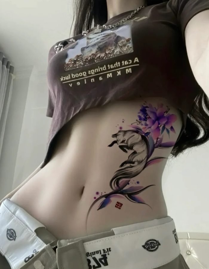 mẫu ảnh gái xinh xăm mình tham khảo