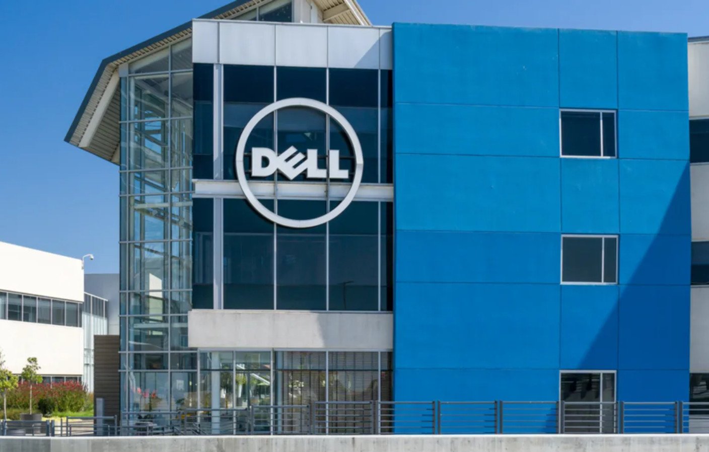 Máy chủ Dell hoạt động mạnh mẽ