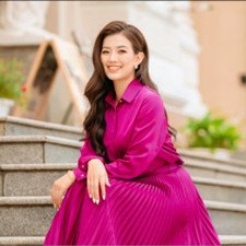 Nguyễn Thu Phương là ai với nhan sắc rạng rỡ và tài năng âm nhạc
