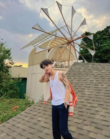 Nguyễn Văn Tài với phong cách cool ngầu