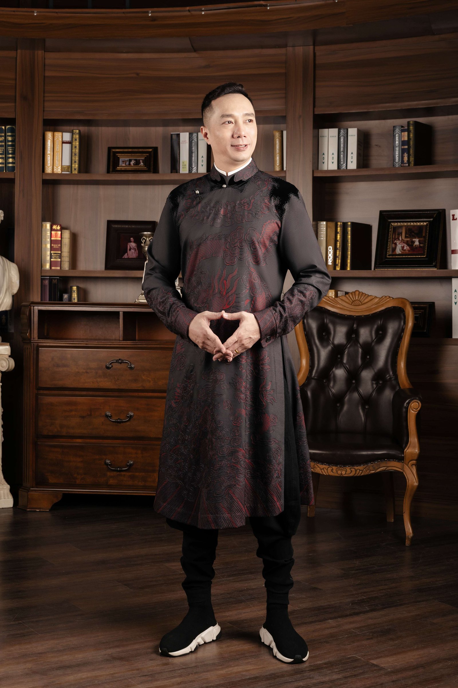 Nhà thiết kế Đỗ Trịnh Hoài Nam đảm nhận vai trò đại sứ áo dài và du lịch TP.HCM