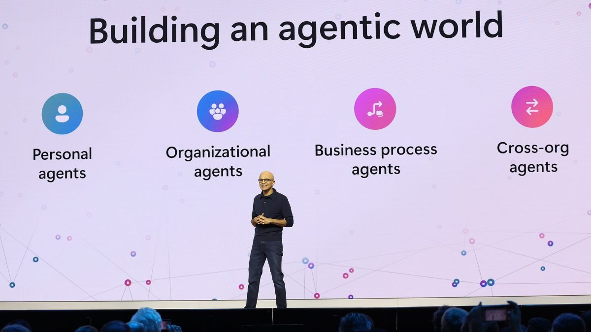 Ông Satya Nadella và tầm nhìn về AI Agent thay thế ứng dụng truyền thống