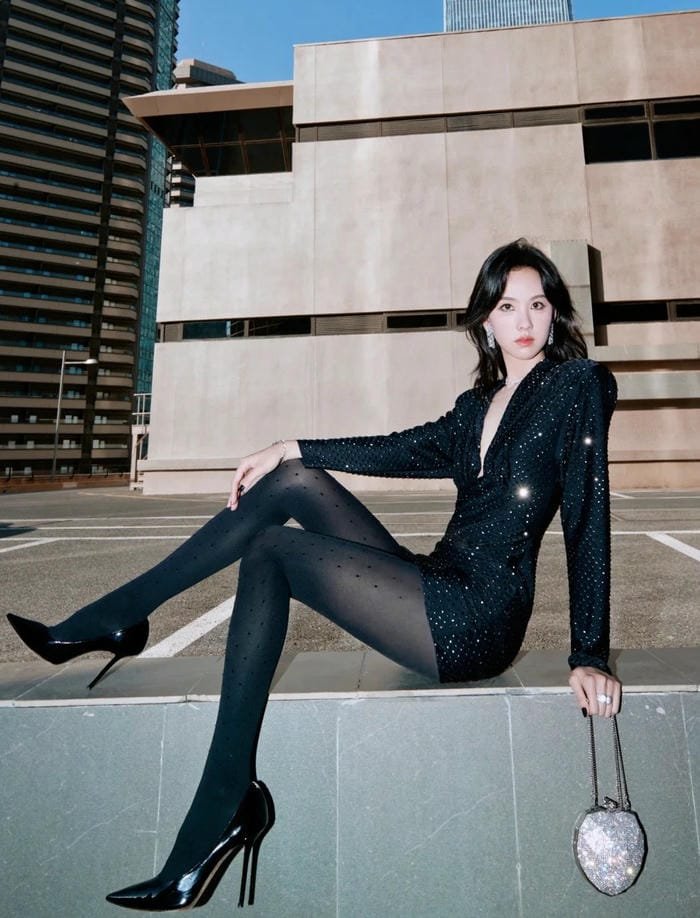 phối đồ quần tất theo gu gái xinh