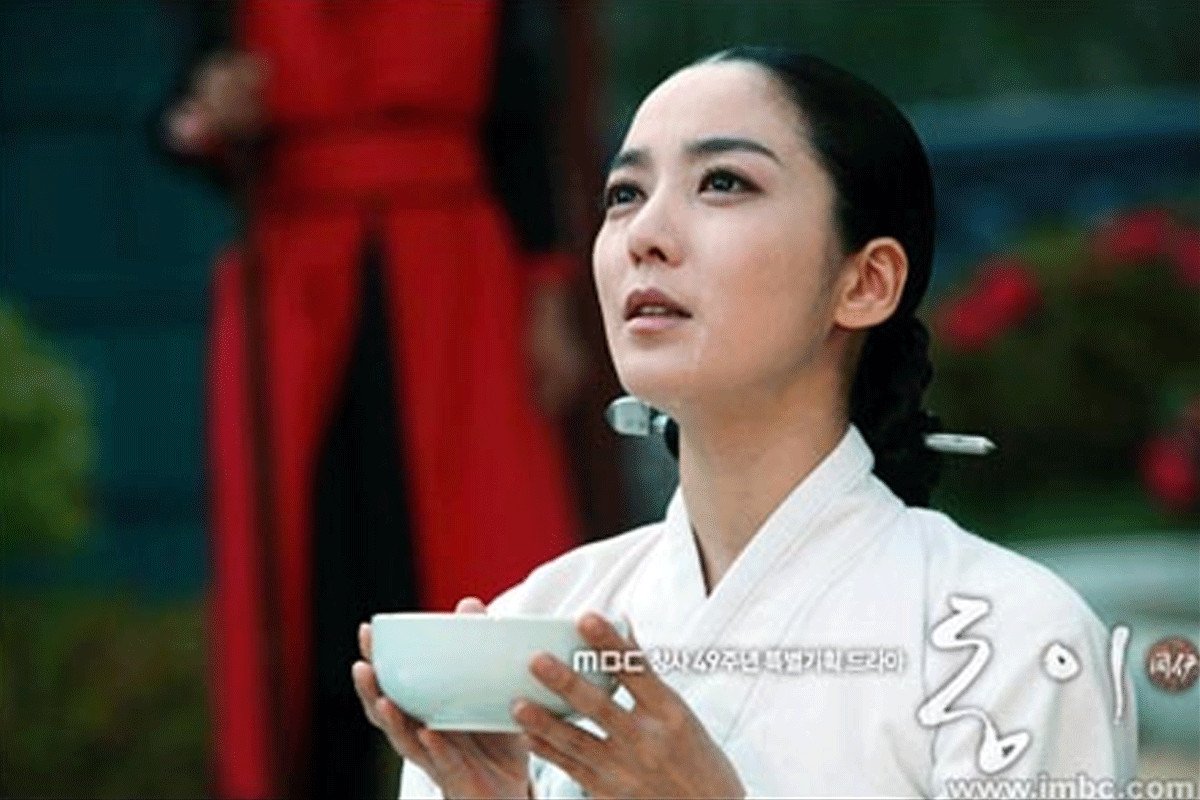 Sukbin Choe với con trai, vị vua tương lai của Joseon