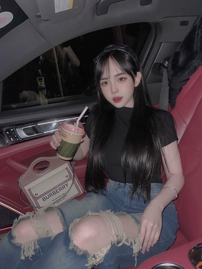 thần sắc tươi tắn ảnh Trần Huyền Châu