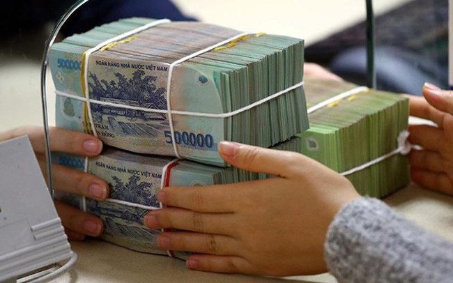 Tiền gửi tiết kiệm tại ngân hàng với lãi suất cạnh tranh