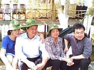 Toàn cảnh gia đình cựu Thủ tướng Nguyễn Tấn Dũng