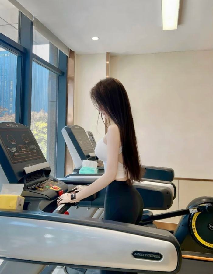 tổng thể năng động đúng ảnh gái xinh tập gym