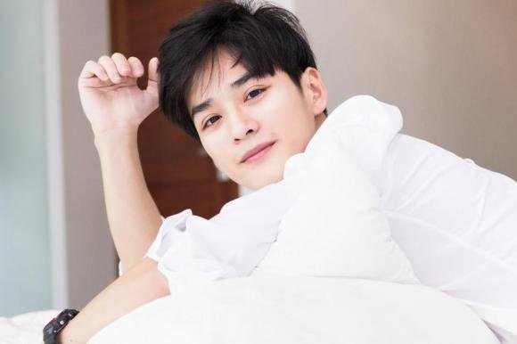 Trần Nghĩa là ai, diễn viên Trần Nghĩa thuở mới vào nghề với vẻ ngoài thư sinh