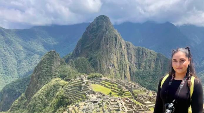 Tủ quần áo được sắp xếp gọn gàng giúp tối ưu không gian sống