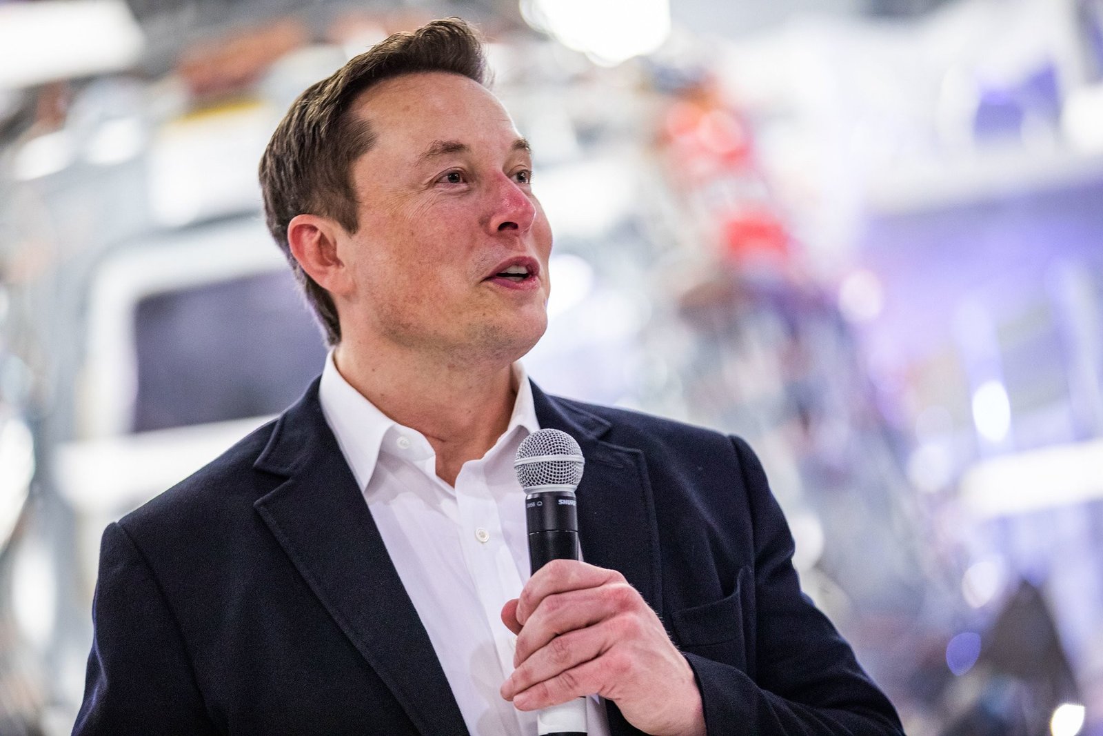 Tỷ phú Elon Musk kiếm tiền khi ngủ