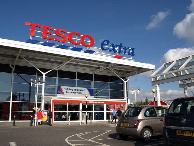 Ứng dụng công nghệ trong hoạt động bán lẻ của Tesco