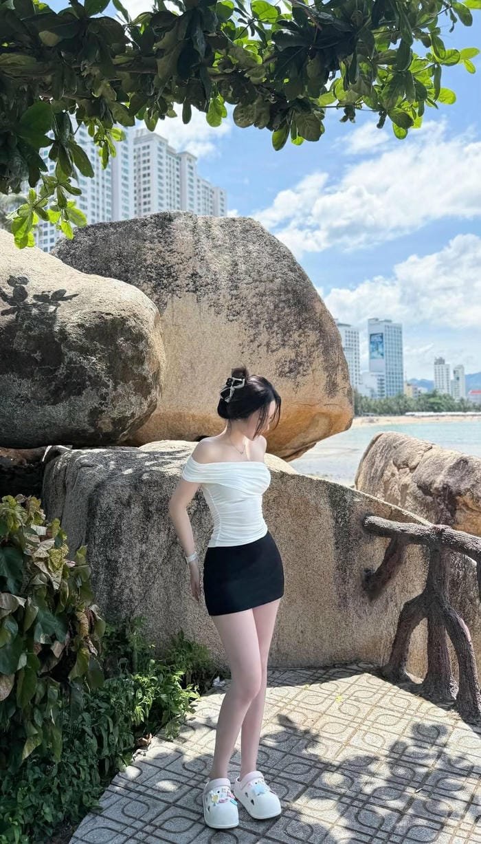 vẻ đẹp trưởng thành của gái xinh 9x