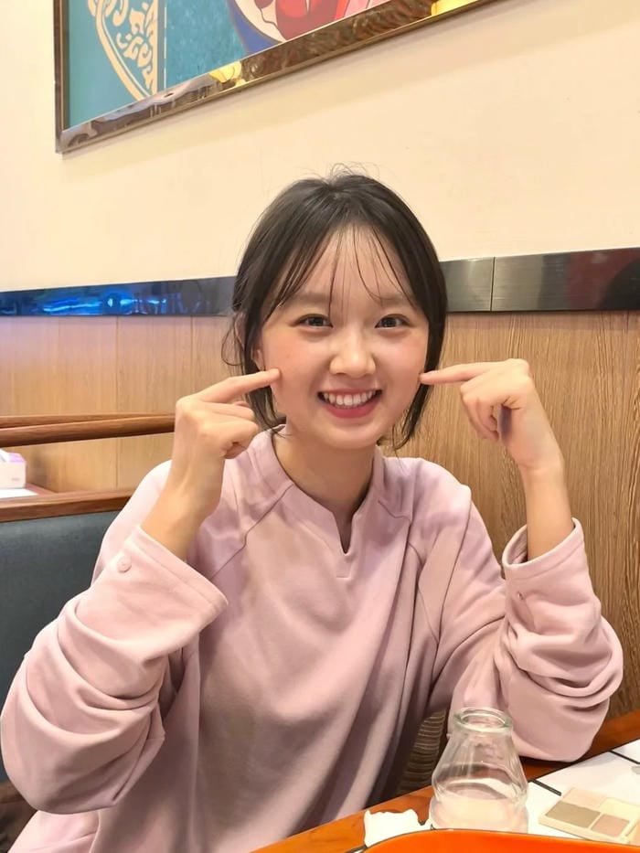 visual đáng yêu gái xinh 2k3