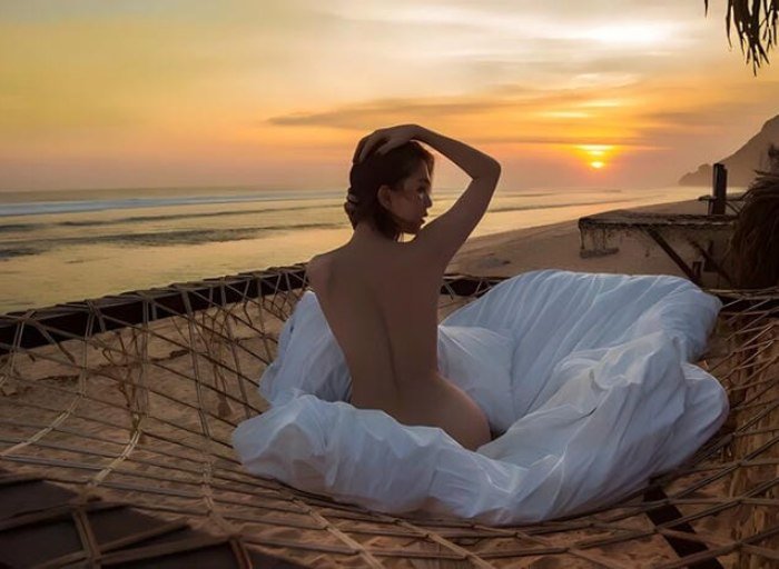 vóc dáng thanh mảnh ảnh nude ngọc trinh đẹp